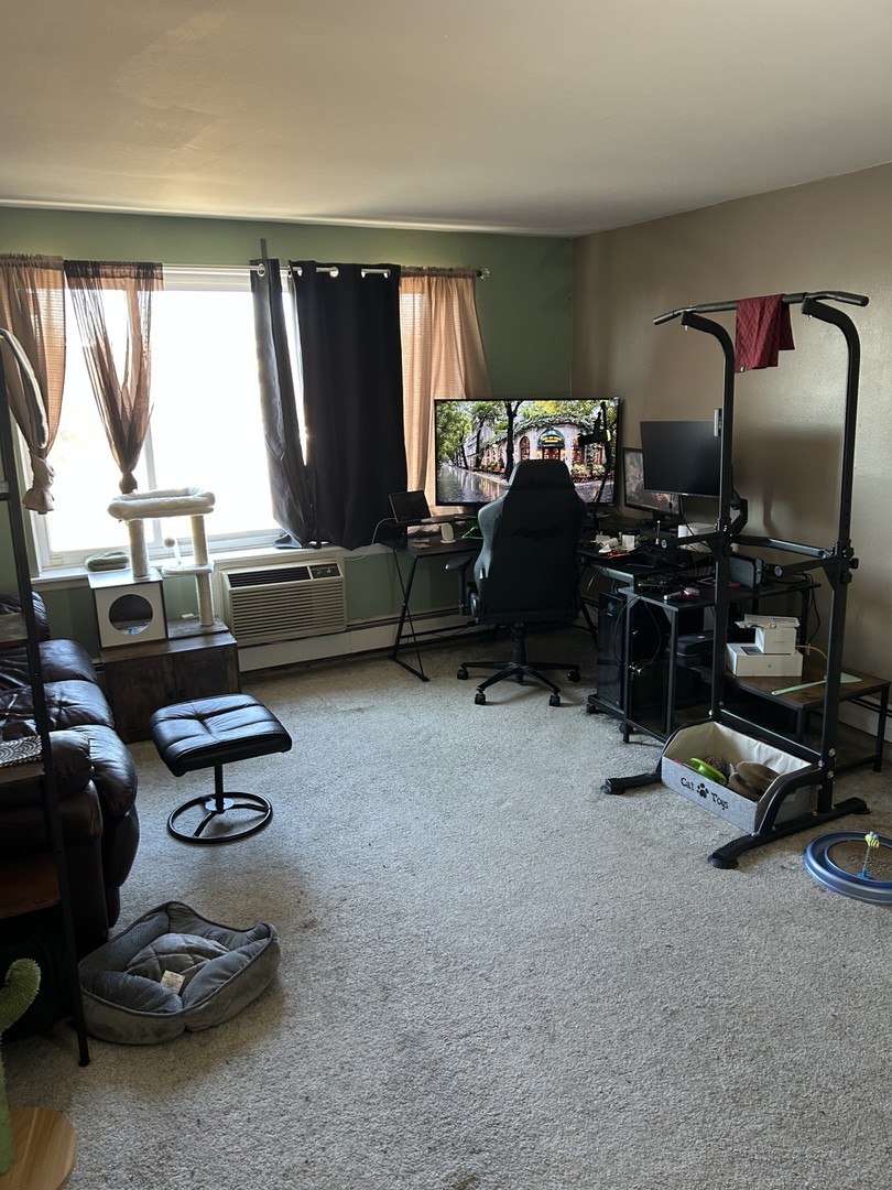 1500 ROBIN Circle #314, Hoffman Estates, IL 60169