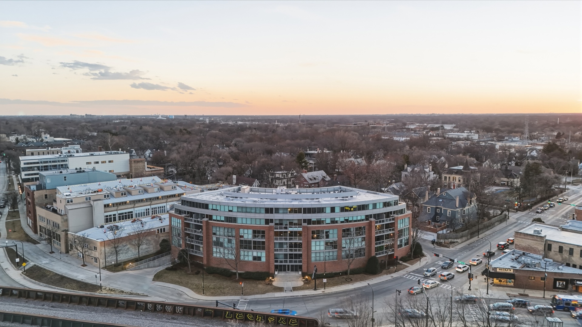 1228 EMERSON Street #304, Evanston, IL 60201