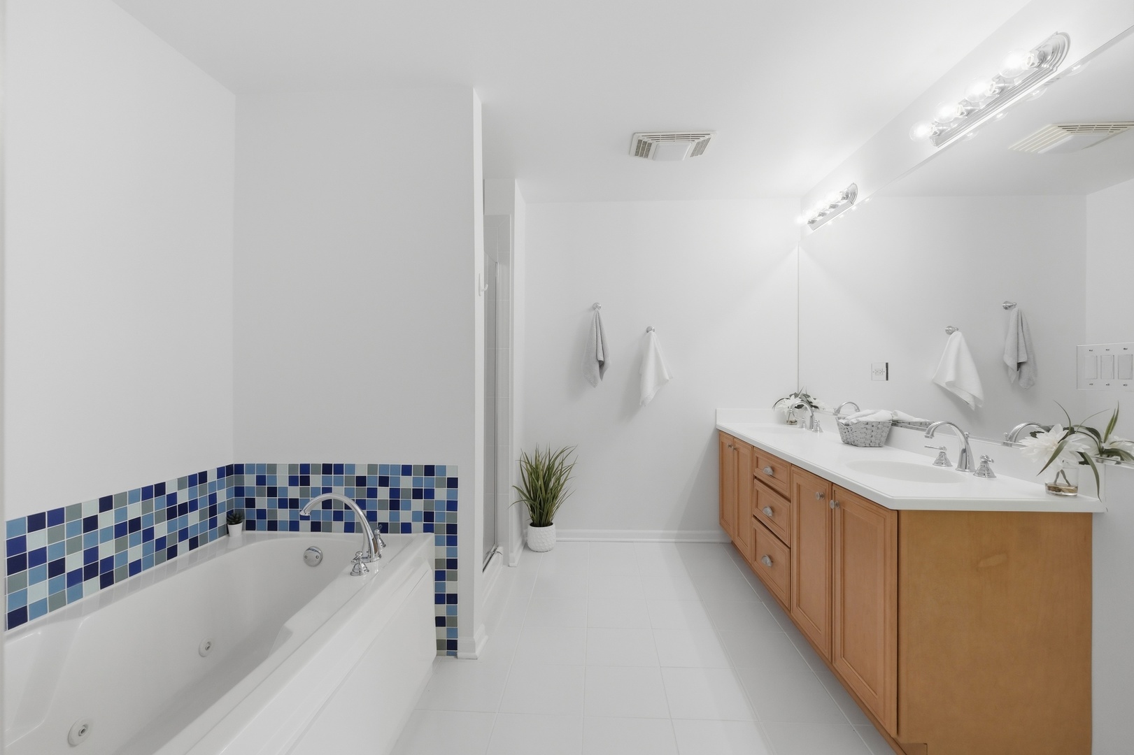 1228 EMERSON Street #304, Evanston, IL 60201