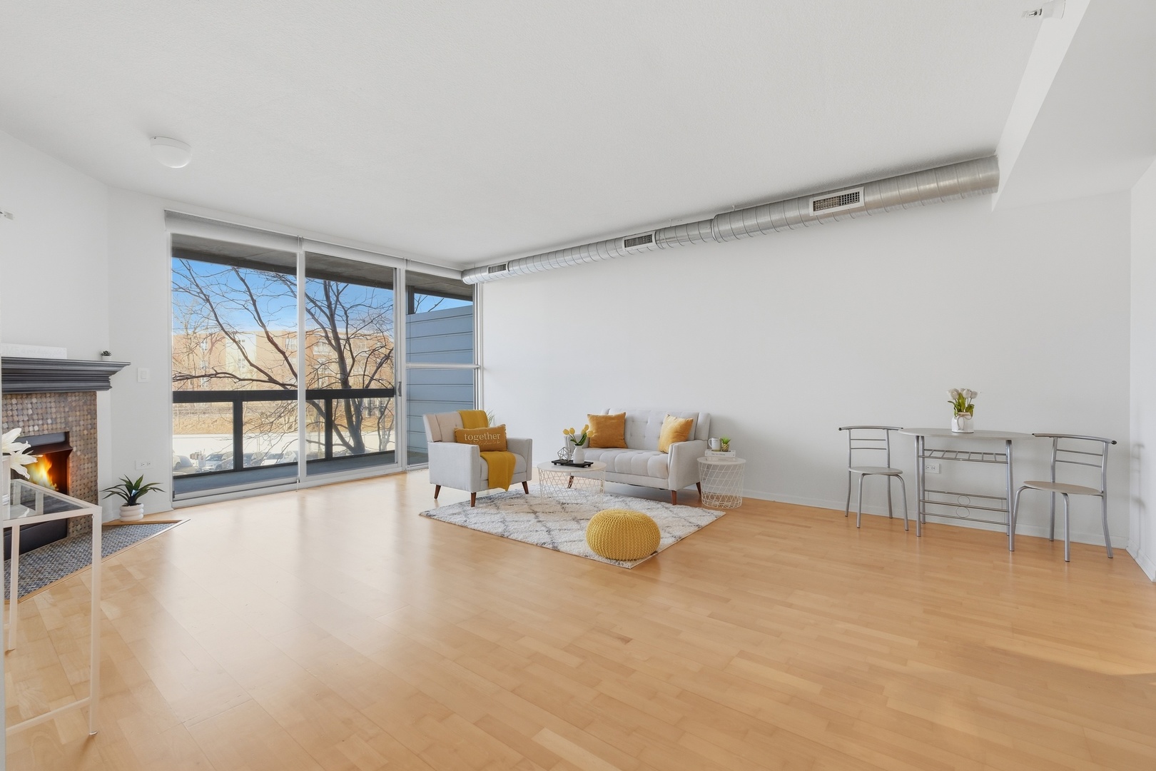 1228 EMERSON Street #304, Evanston, IL 60201