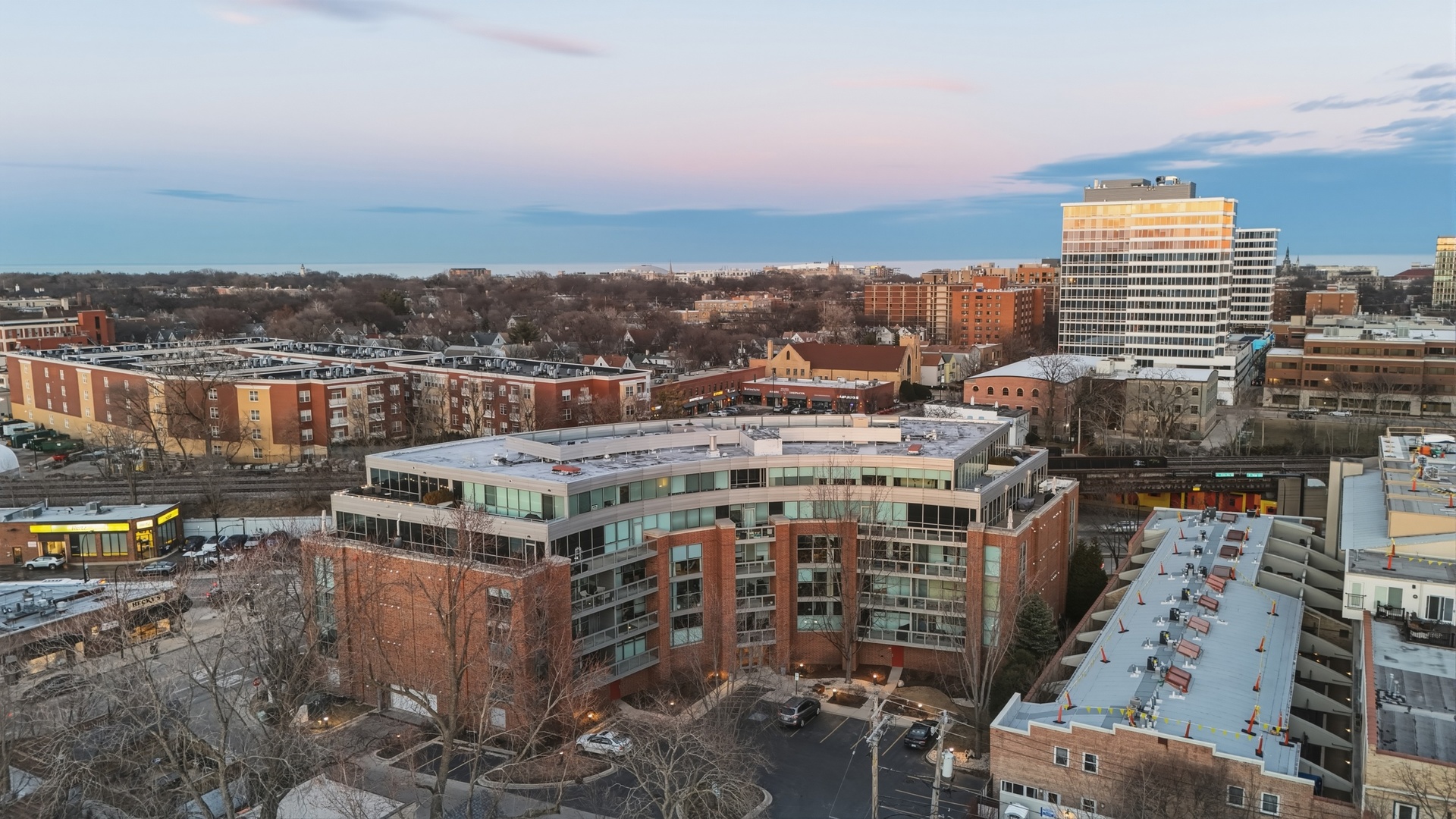 1228 EMERSON Street #304, Evanston, IL 60201