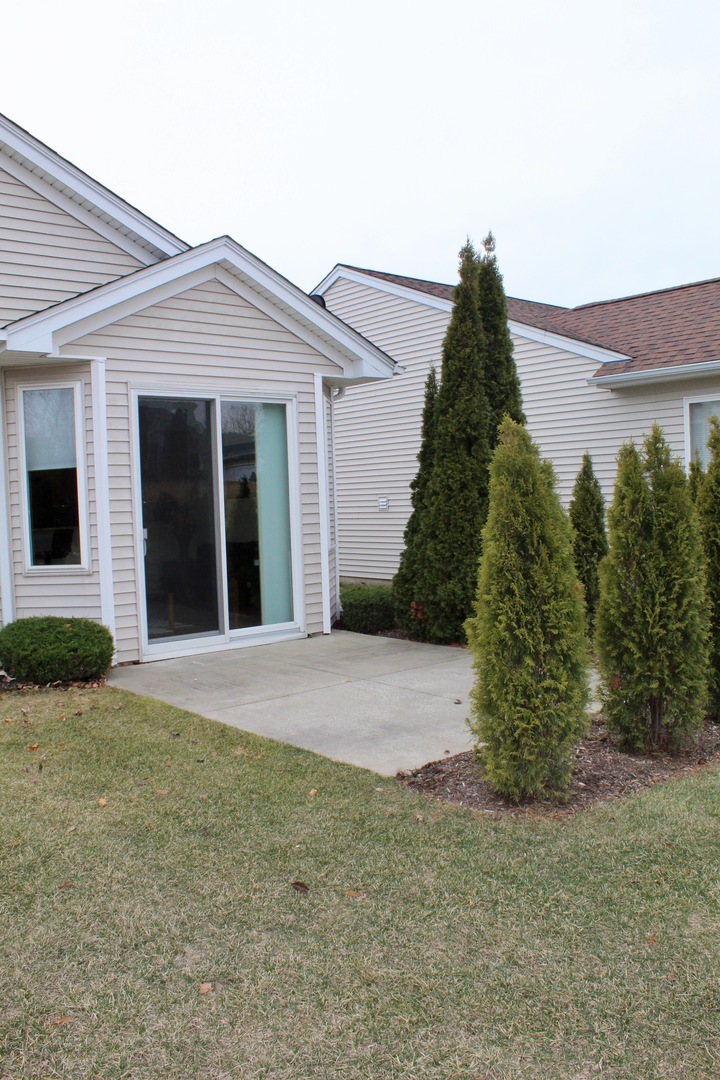 12230 Songbird Lane, Huntley, IL 60142