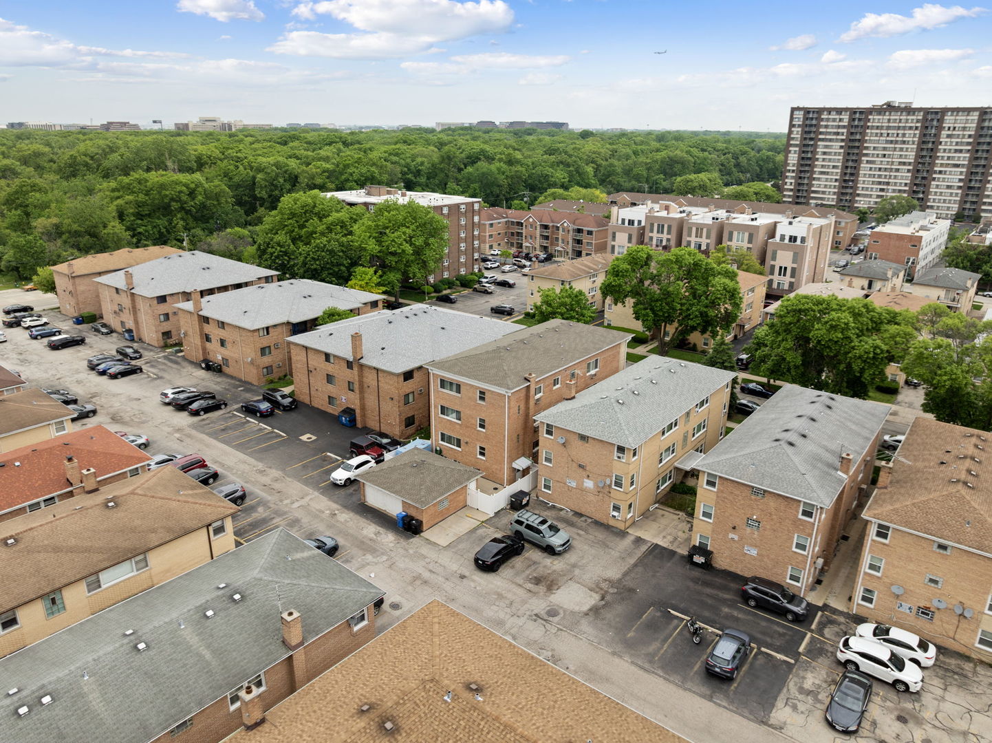 8729 W Summerdale Avenue, Chicago, IL 60656