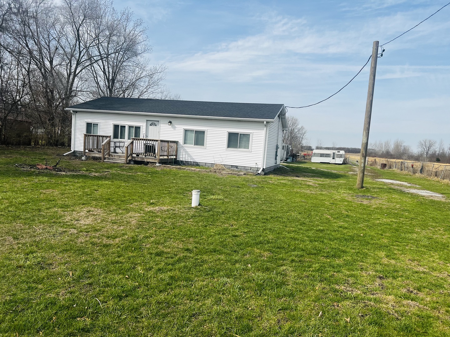 17611 E 4750s Road, Pembroke Twp, IL 60958