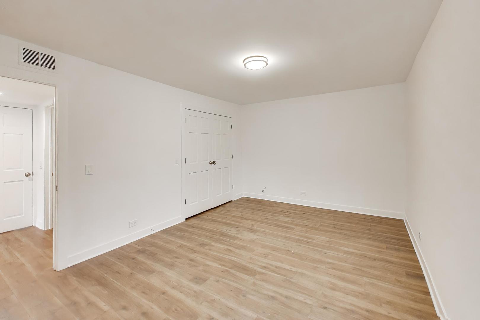 1615 Maple Terrace #115-1L, Lisle, IL 60532