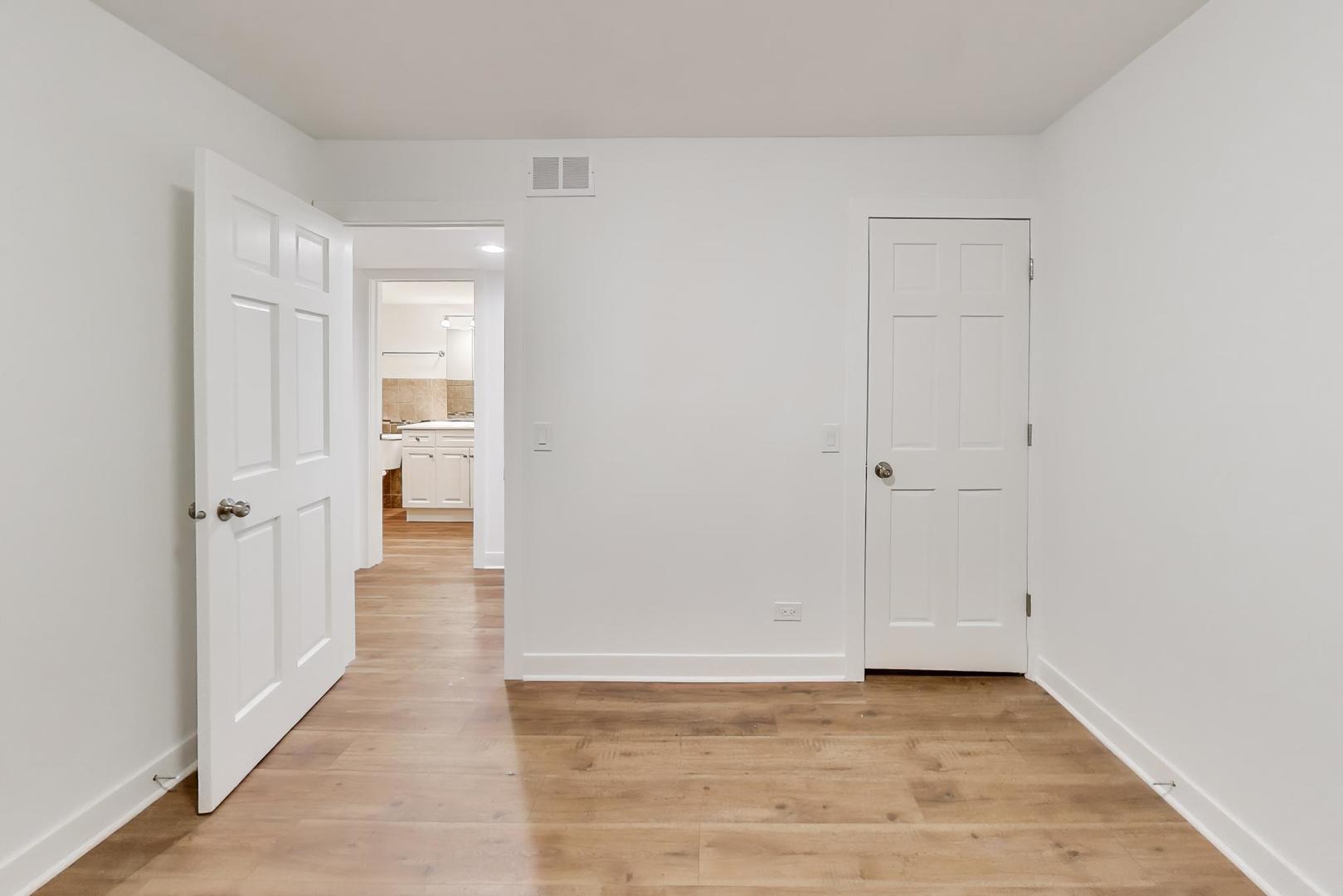 1615 Maple Terrace #115-1L, Lisle, IL 60532