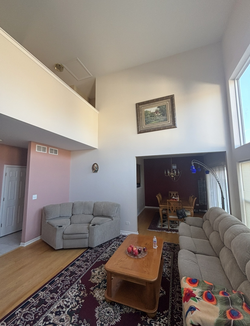 354 Aaron Lane, Bolingbrook, IL 60440