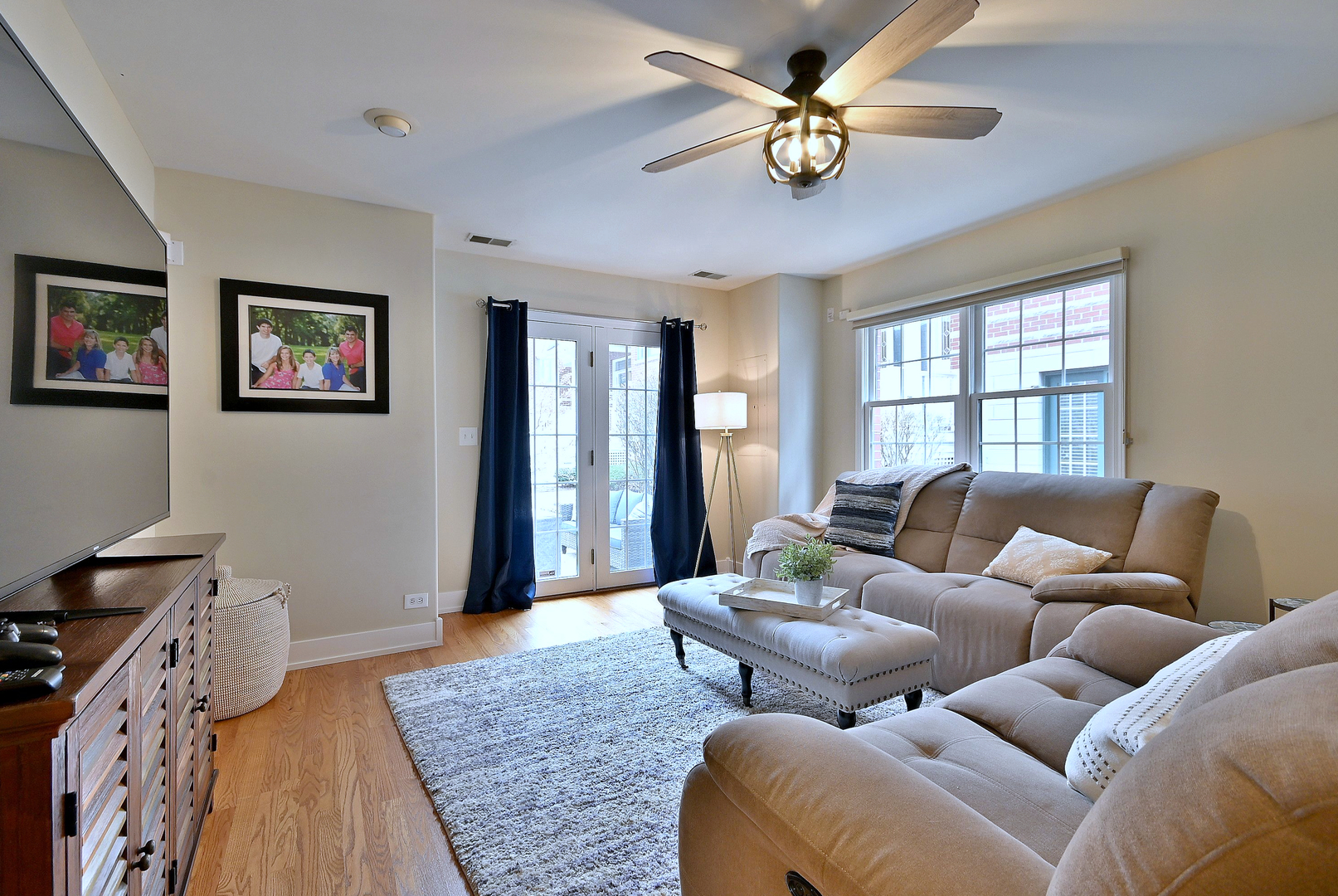 142 W 3rd Street #142, Elmhurst, IL 60126