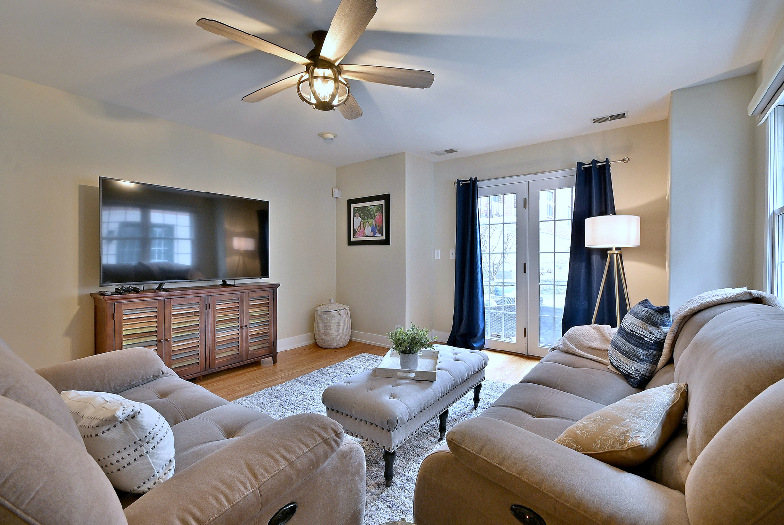 142 W 3rd Street #142, Elmhurst, IL 60126