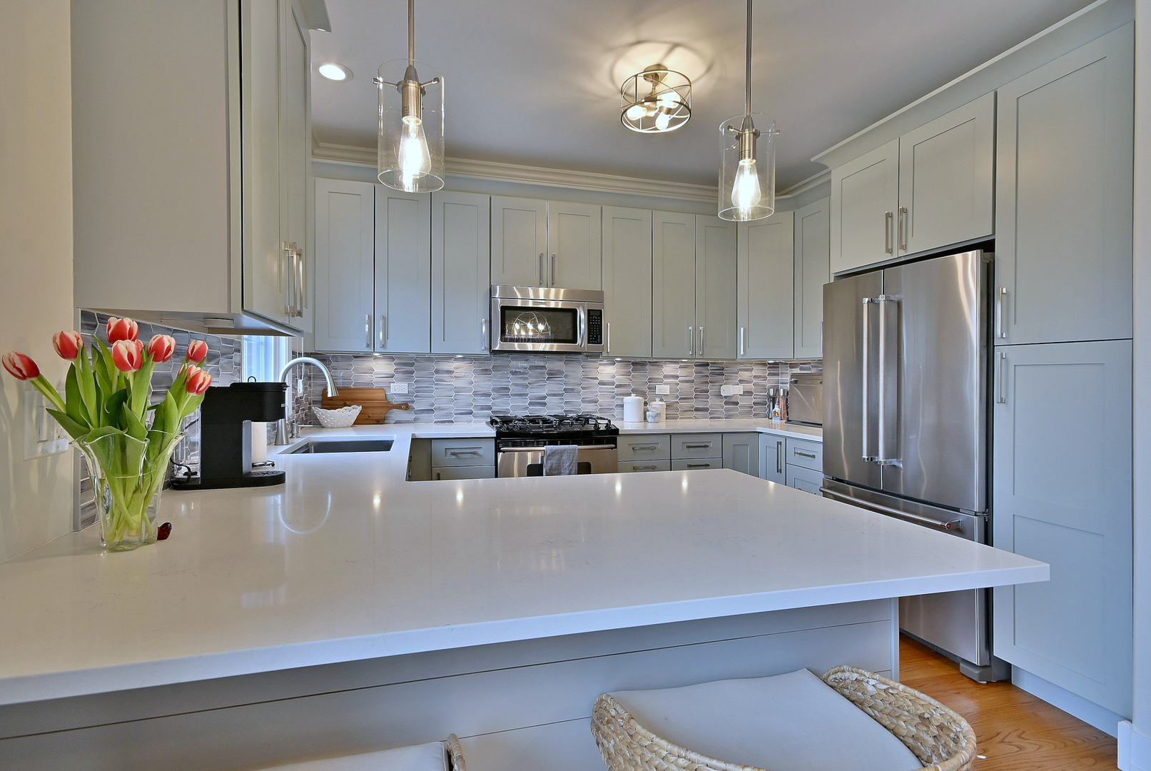 142 W 3rd Street #142, Elmhurst, IL 60126