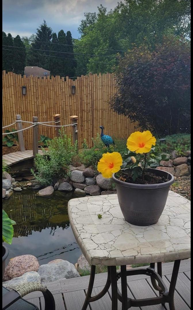 34757 N Iroquois Trail, McHenry, IL 60051