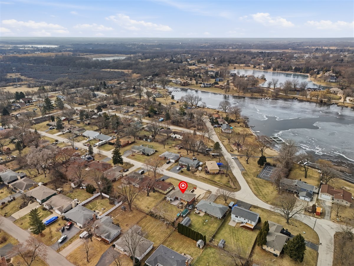 34757 N Iroquois Trail, McHenry, IL 60051