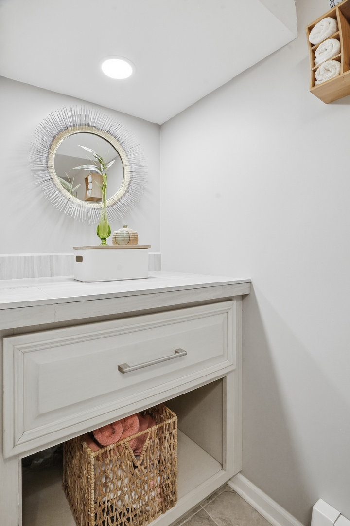 34757 N Iroquois Trail, McHenry, IL 60051