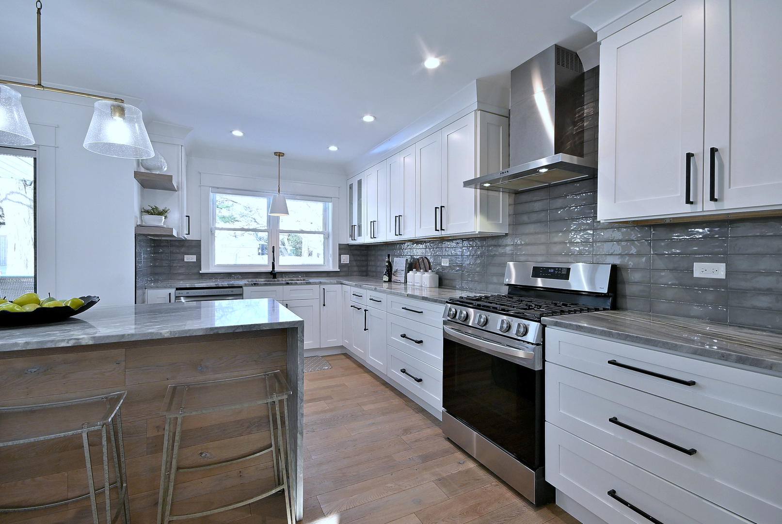 252 Ann Street, Clarendon Hills, IL 60514