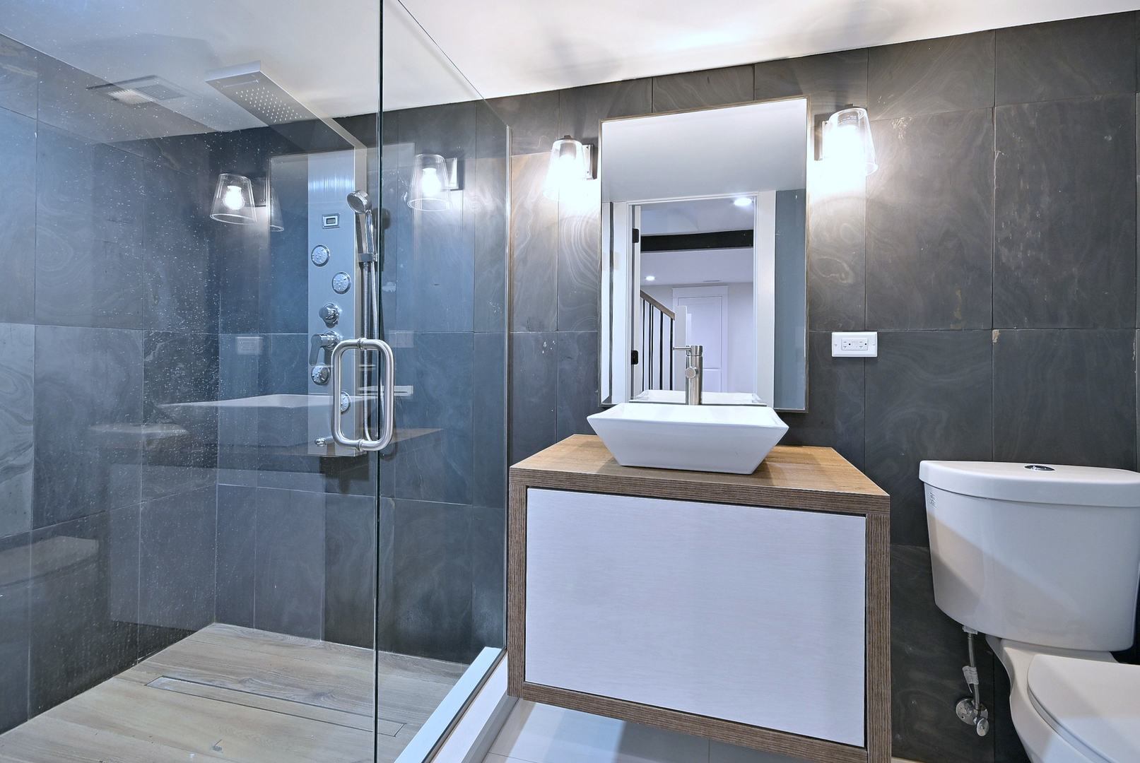 252 Ann Street, Clarendon Hills, IL 60514