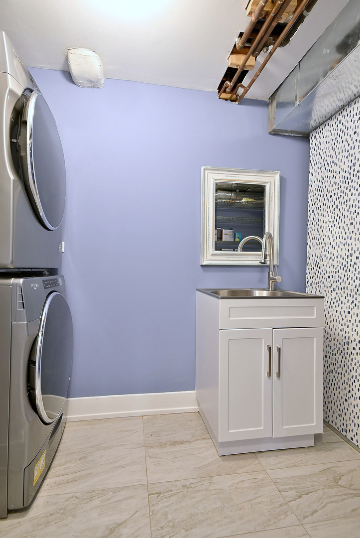 252 Ann Street, Clarendon Hills, IL 60514