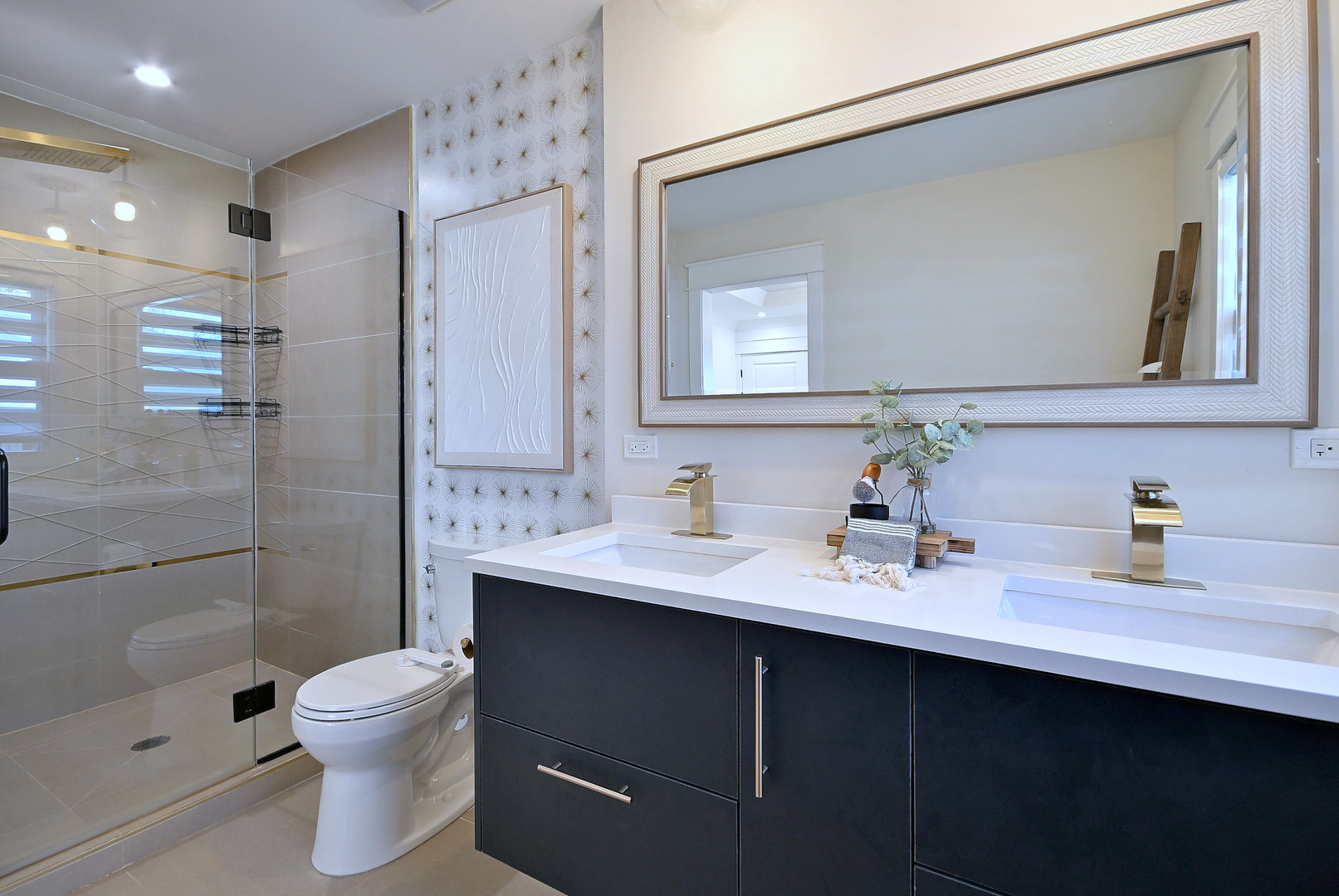 252 Ann Street, Clarendon Hills, IL 60514