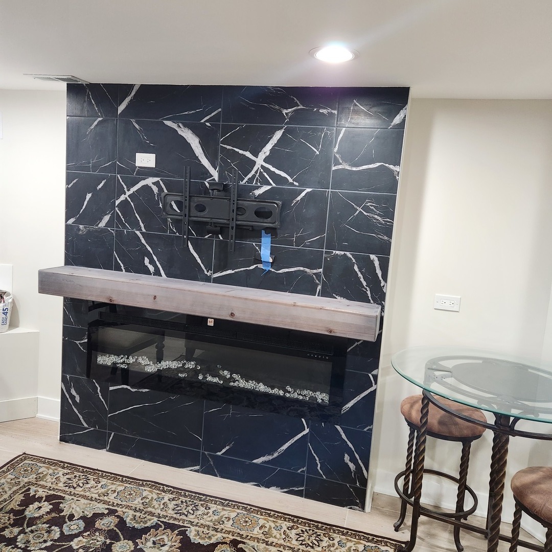 6350 S Champlain Avenue, Chicago, IL 60637