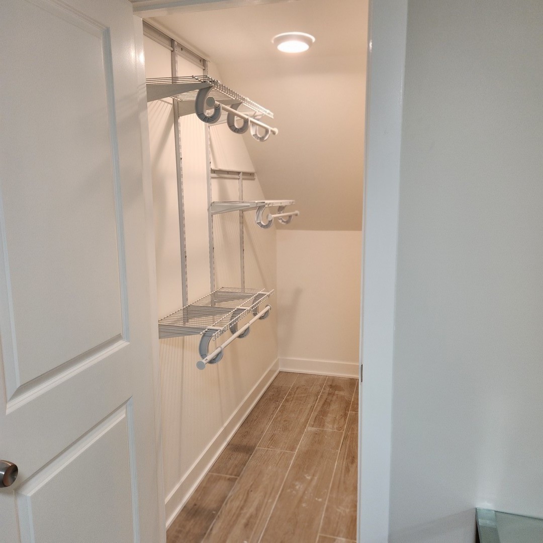 6350 S Champlain Avenue, Chicago, IL 60637