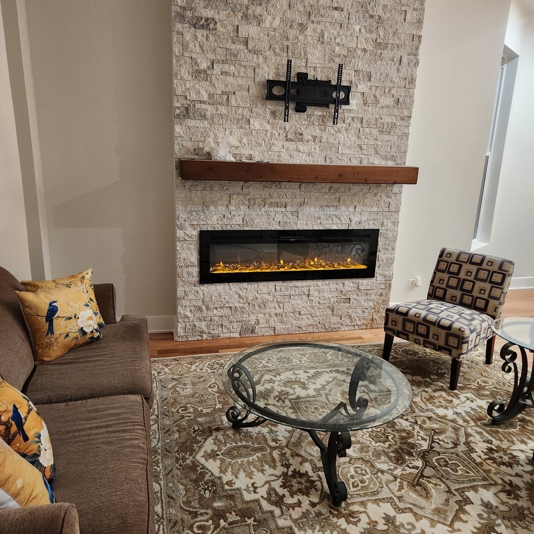 6350 S Champlain Avenue, Chicago, IL 60637