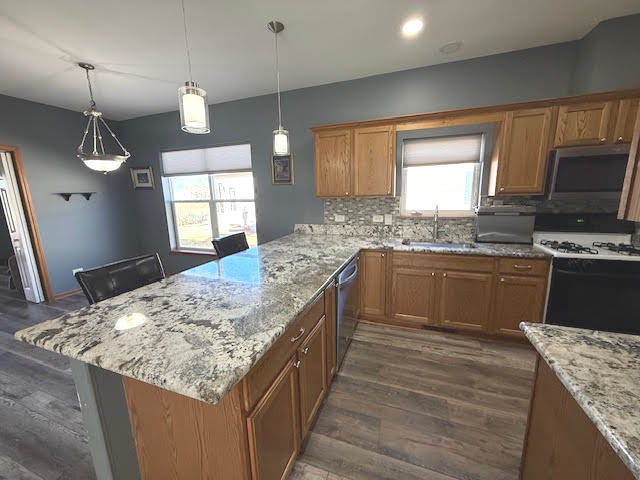 76 ROCKING HORSE Lane, Grayslake, IL 60046