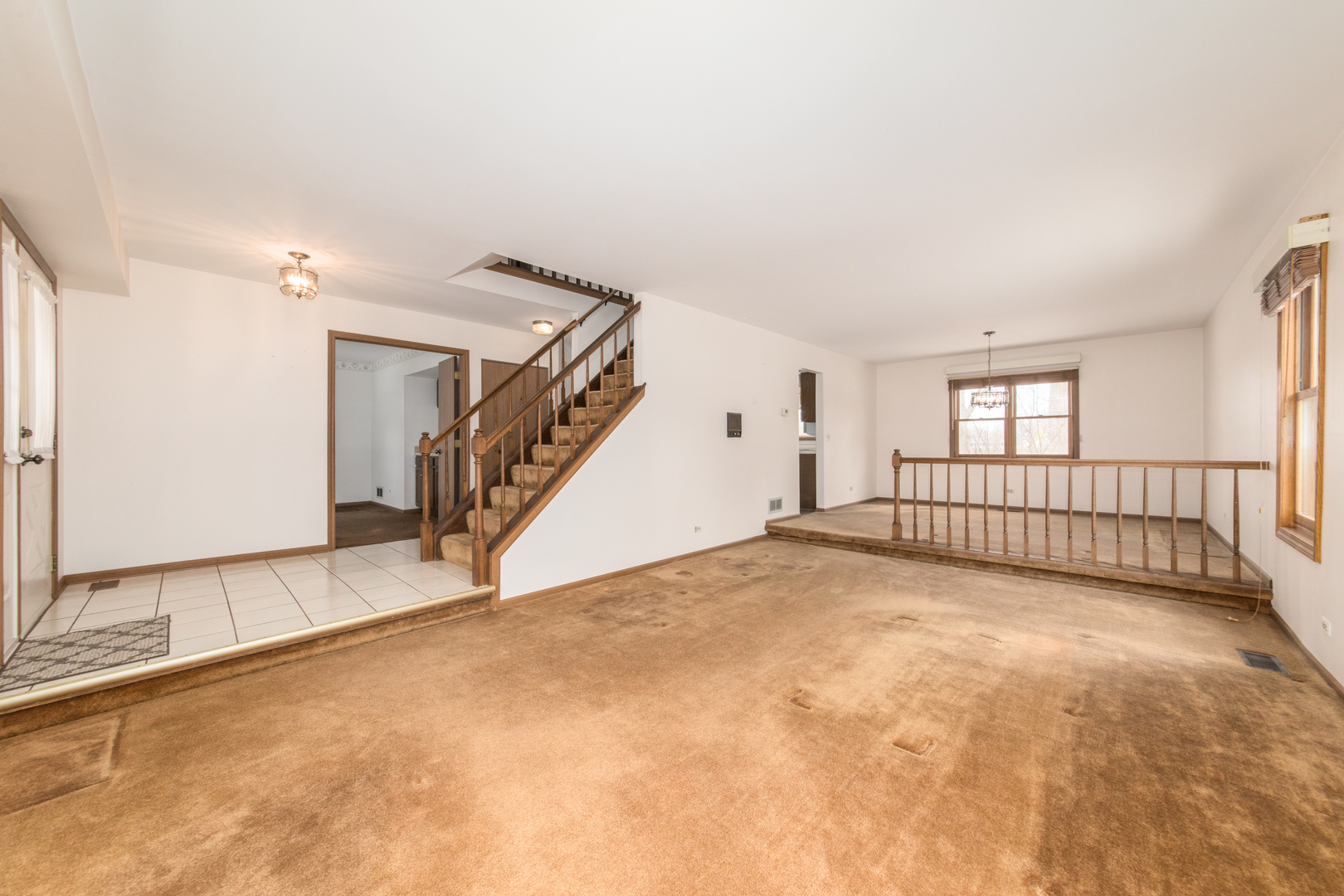 400 Green River Court, Schaumburg, IL 60194