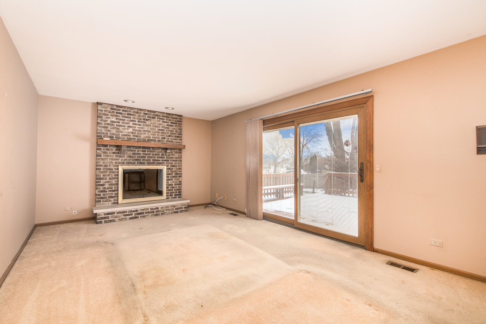 400 Green River Court, Schaumburg, IL 60194