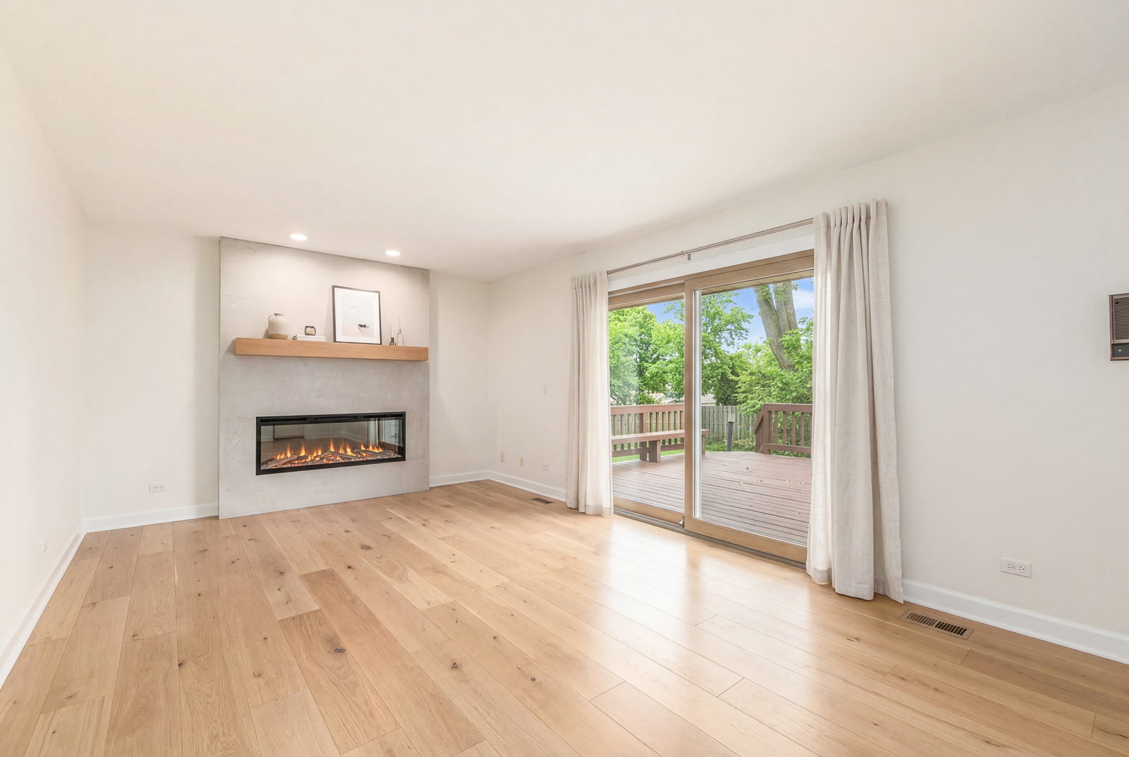 400 Green River Court, Schaumburg, IL 60194