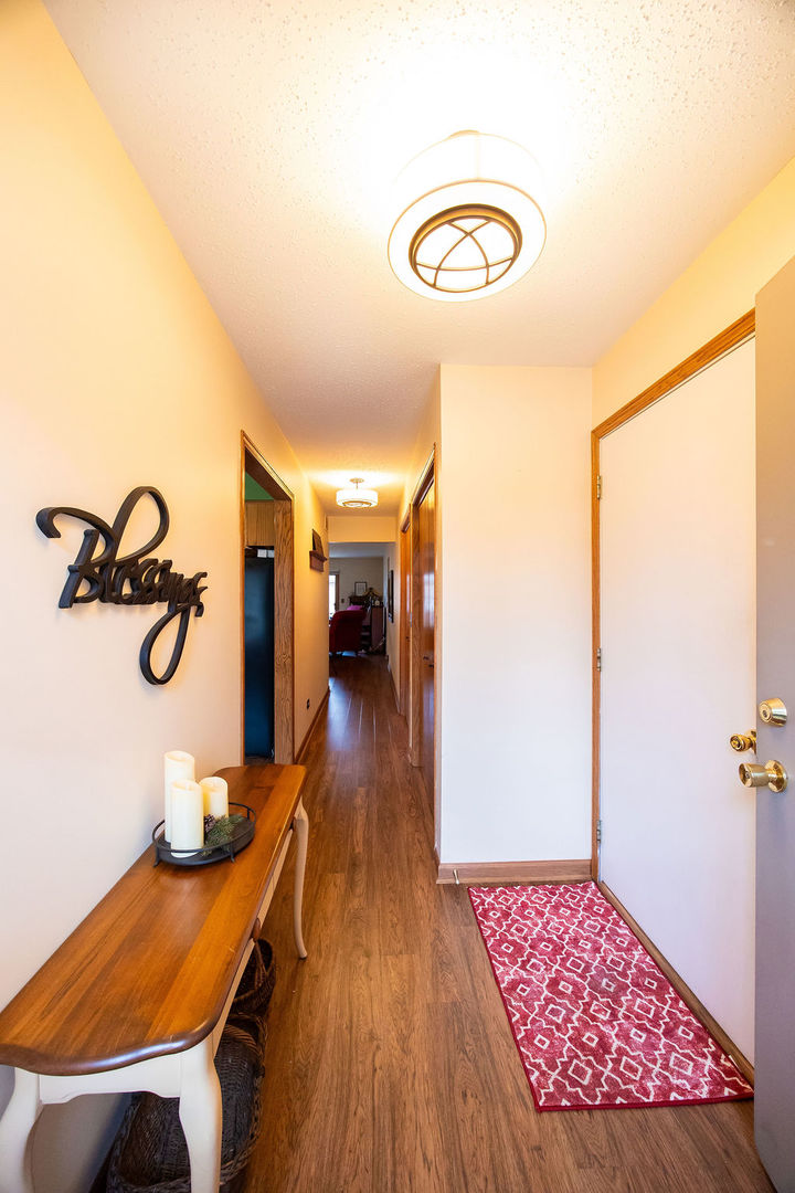 802 Eagle Creek Road, Elwood, IL 60421