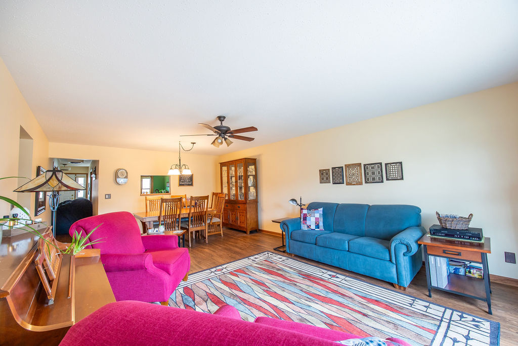 802 Eagle Creek Road, Elwood, IL 60421