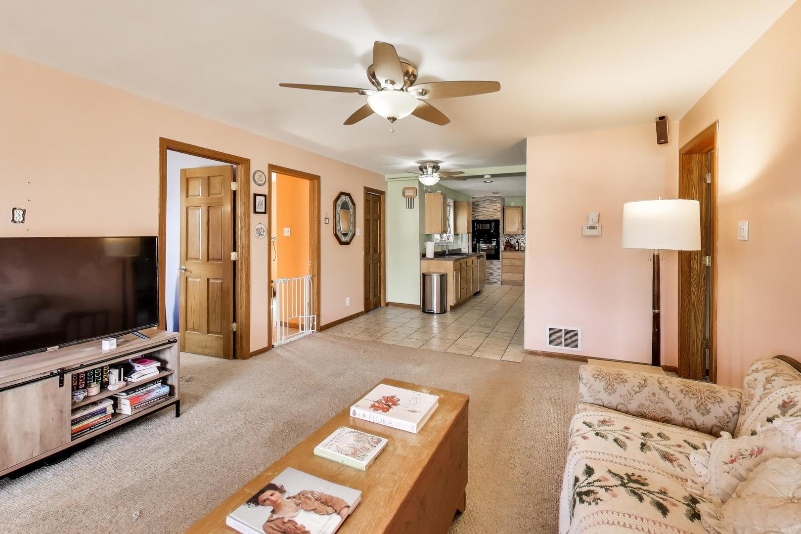 14895 W Russell Road, Zion, IL 60099