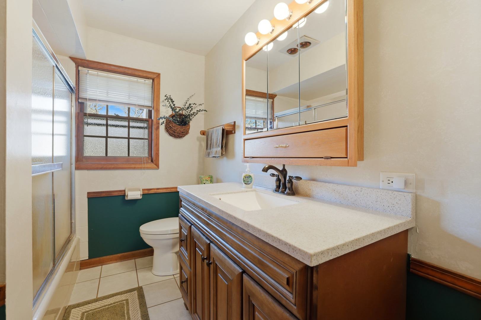 30W030 SCHICK Road, Bartlett, IL 60104