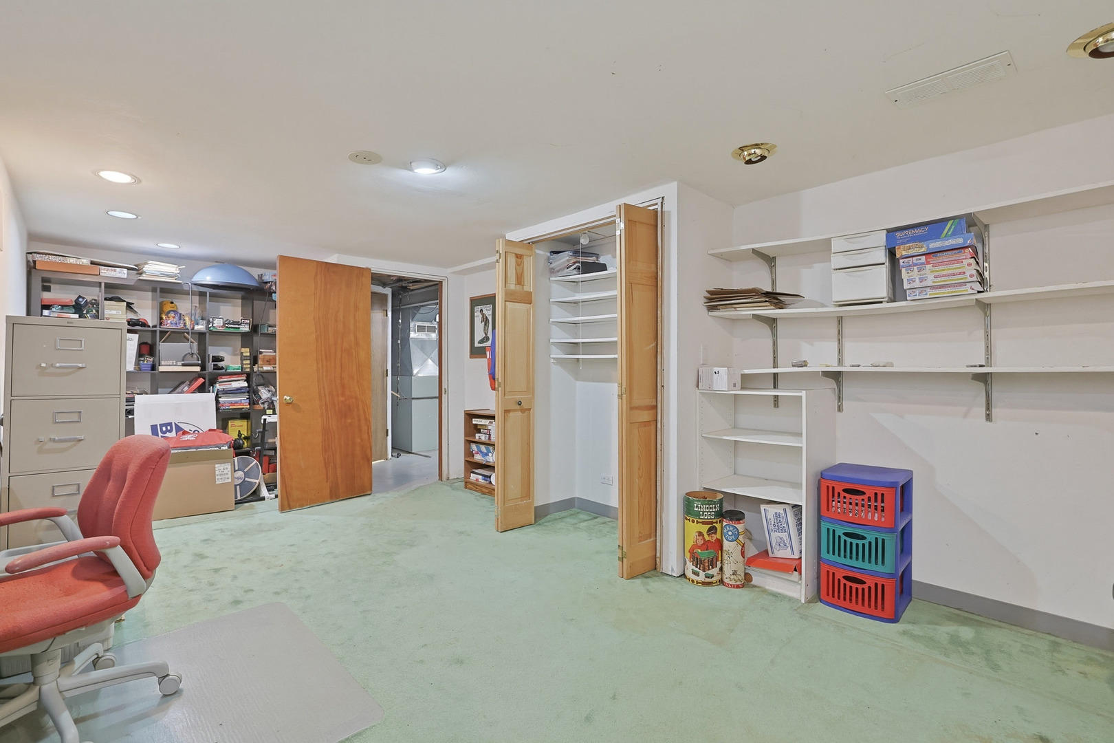 30W030 SCHICK Road, Bartlett, IL 60104