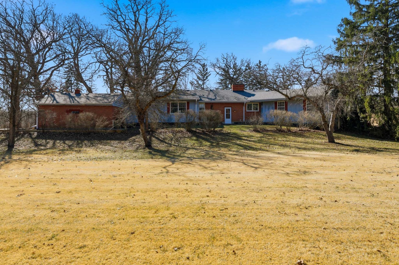 30W030 SCHICK Road, Bartlett, IL 60104