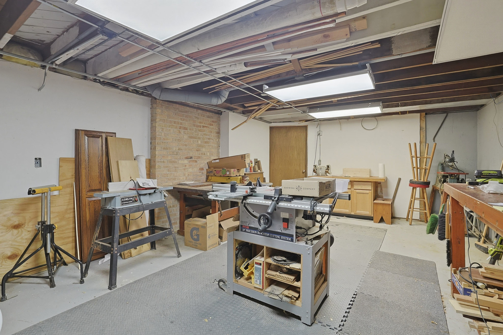 30W030 SCHICK Road, Bartlett, IL 60104