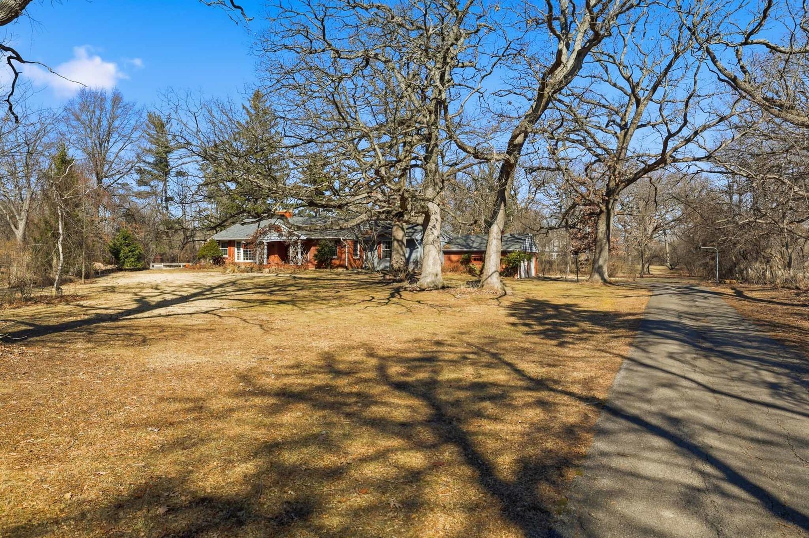 30W030 SCHICK Road, Bartlett, IL 60104