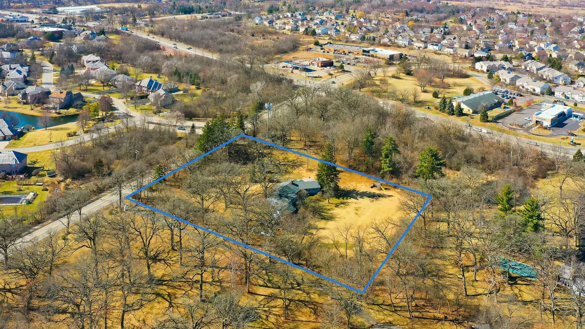 30W030 SCHICK Road, Bartlett, IL 60104