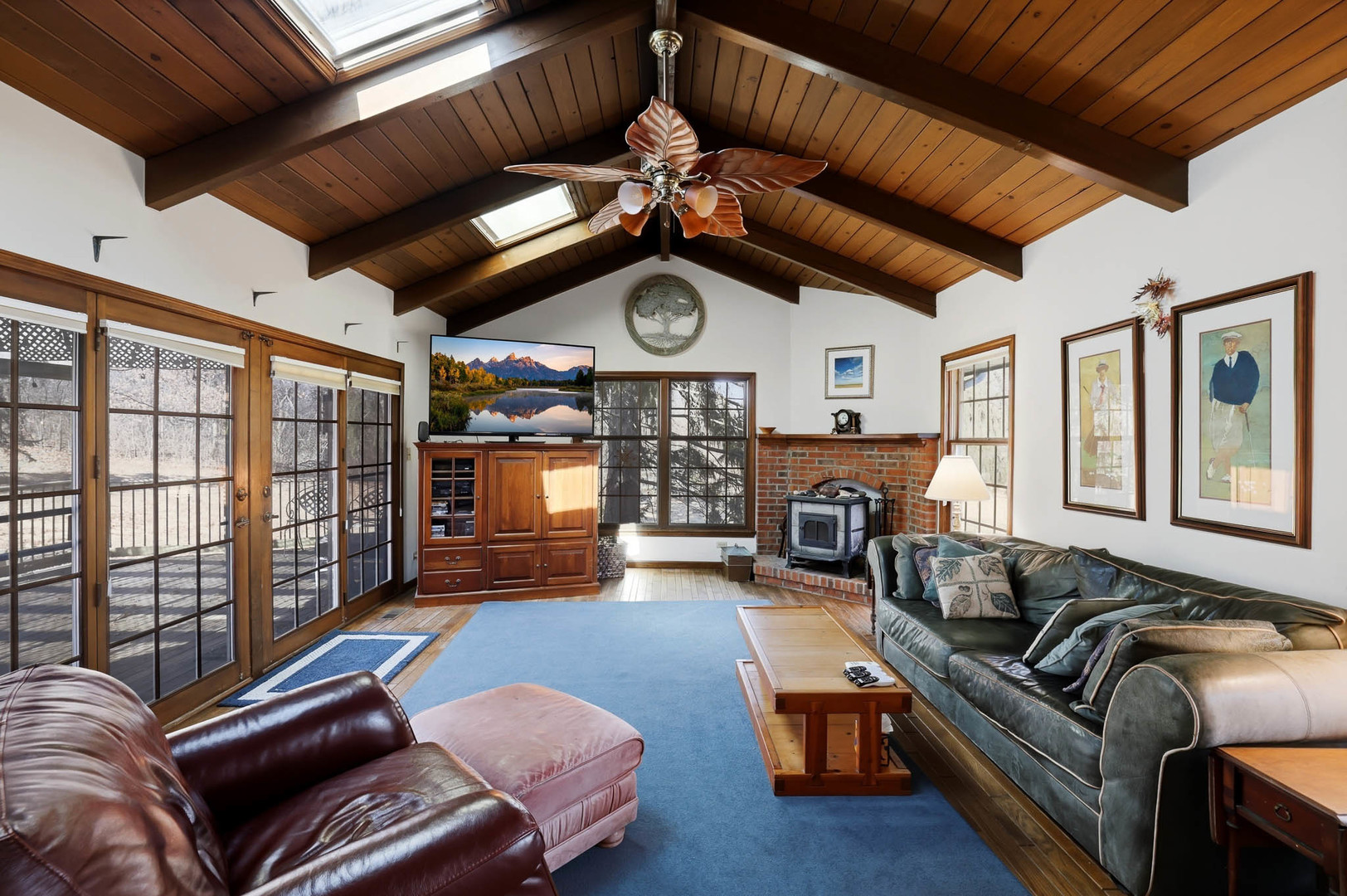 30W030 SCHICK Road, Bartlett, IL 60104