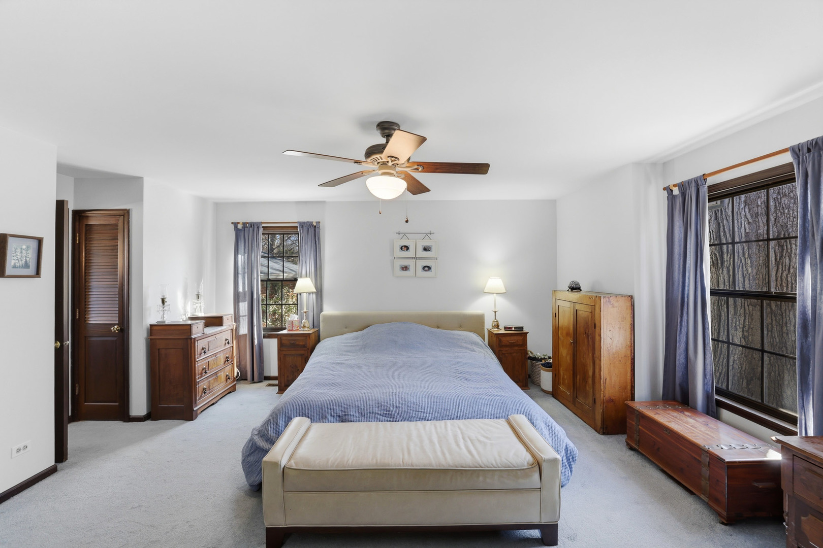 30W030 SCHICK Road, Bartlett, IL 60104