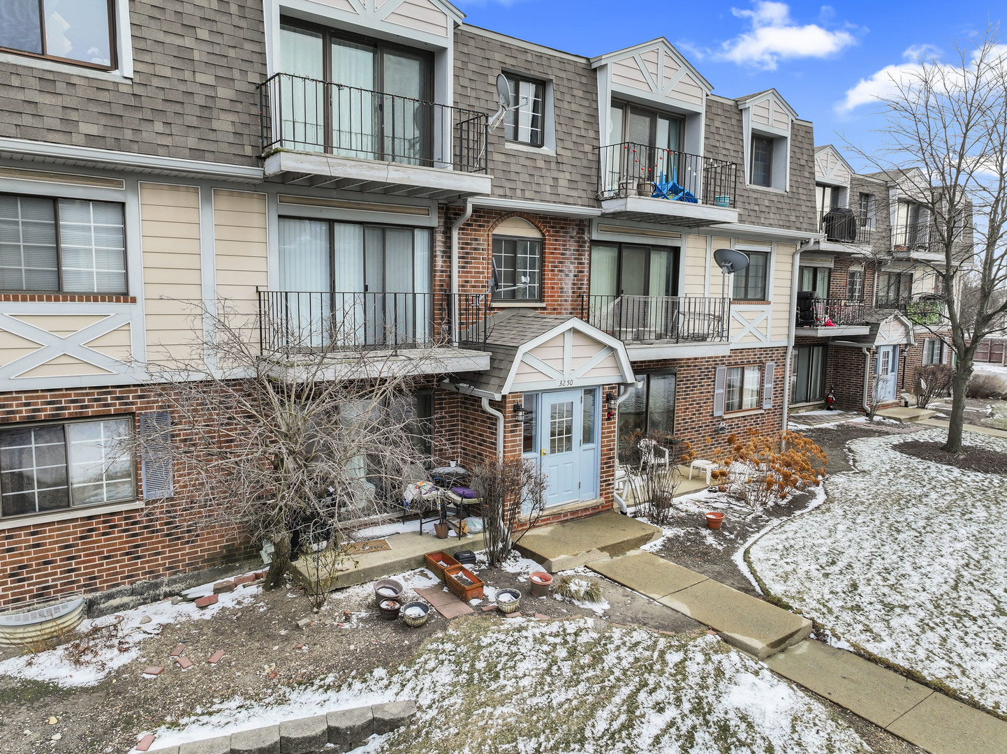 3250 Sanders Road #10C, Northbrook, IL 60062