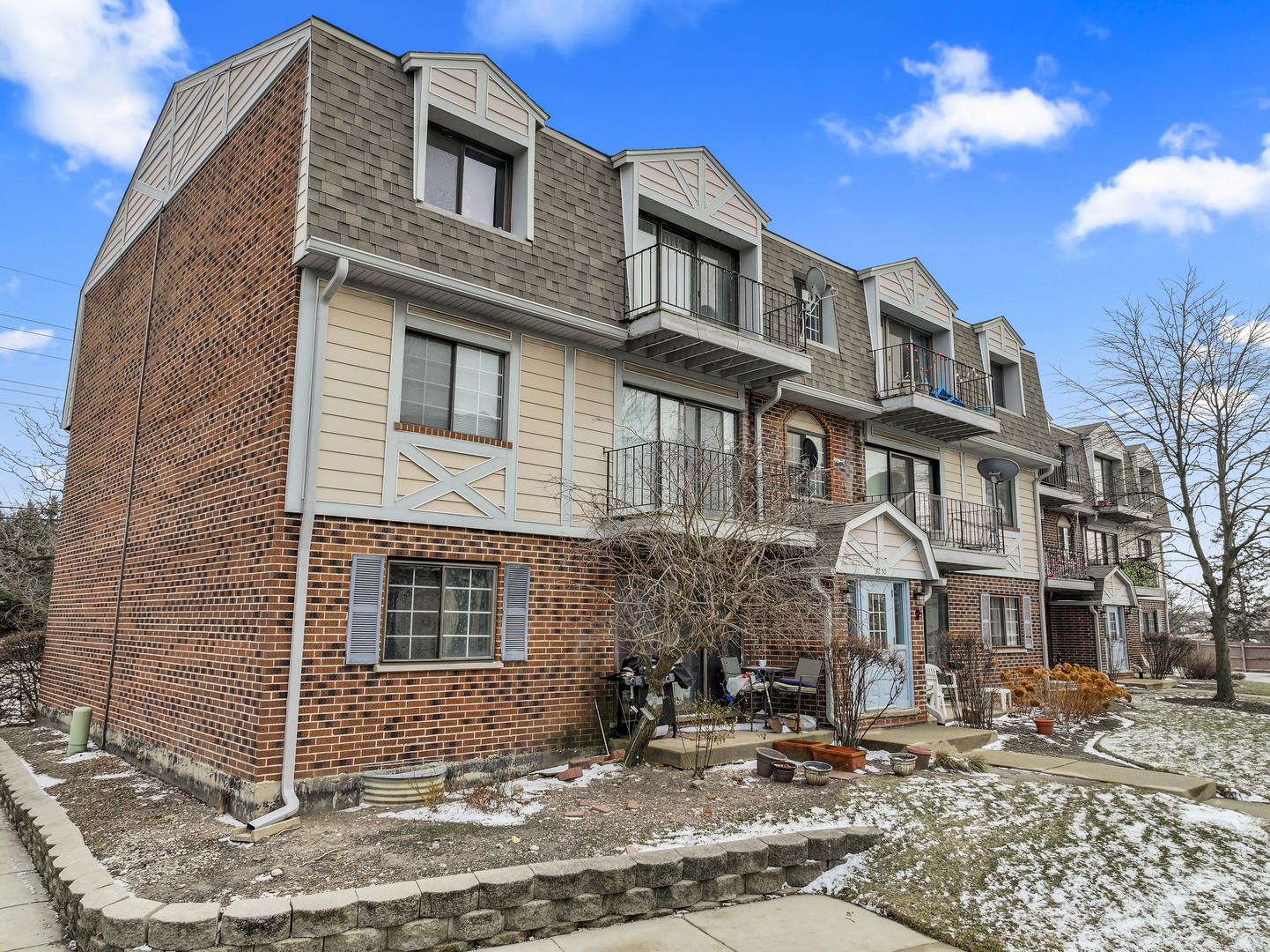 3250 Sanders Road #10C, Northbrook, IL 60062