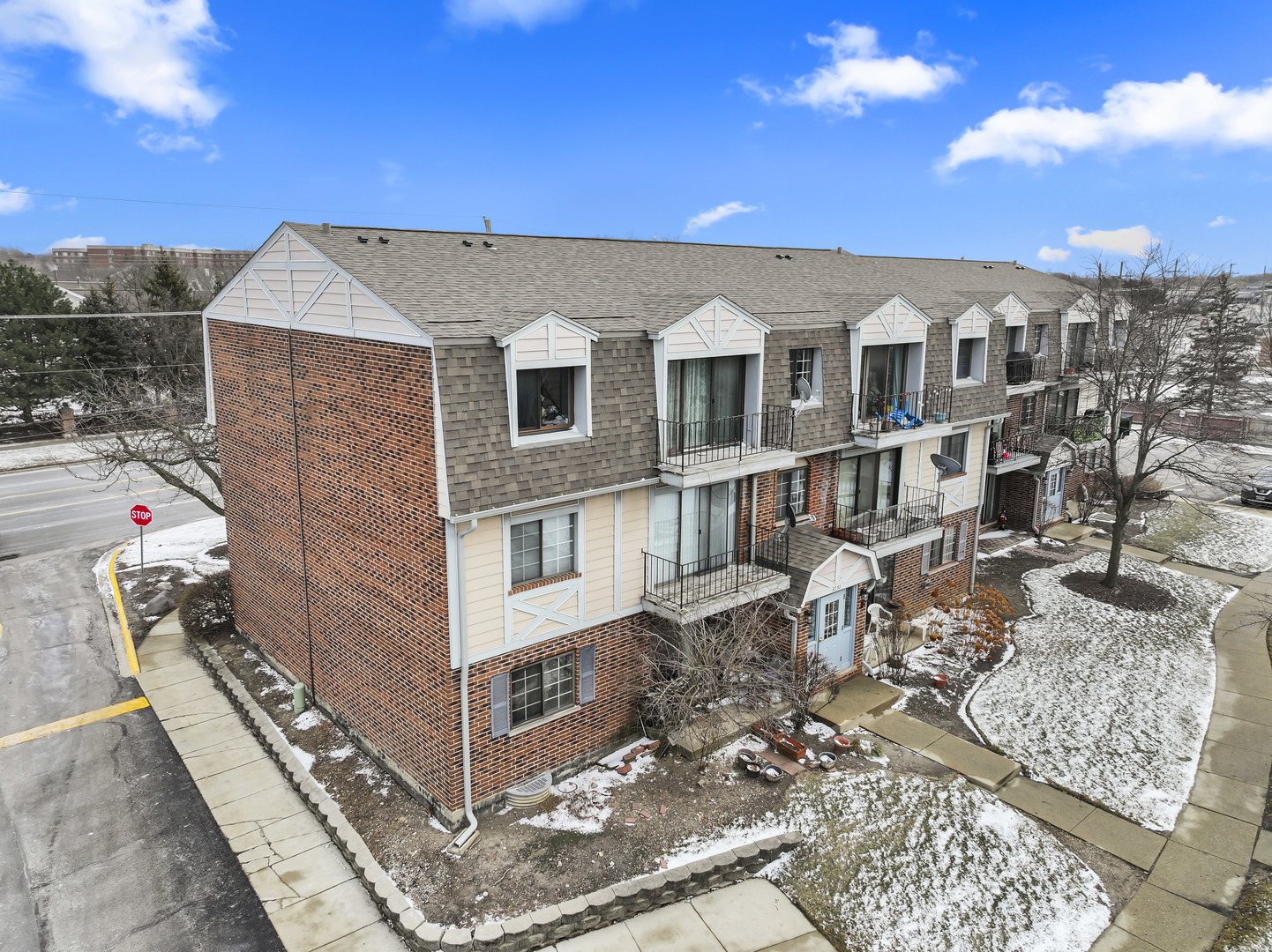 3250 Sanders Road #10C, Northbrook, IL 60062