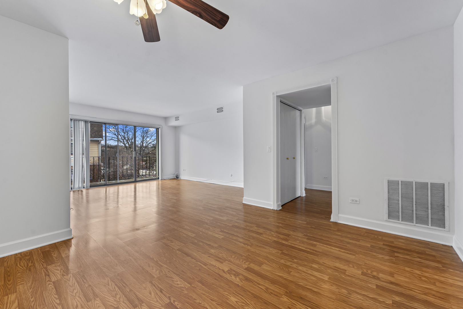 3250 Sanders Road #10C, Northbrook, IL 60062