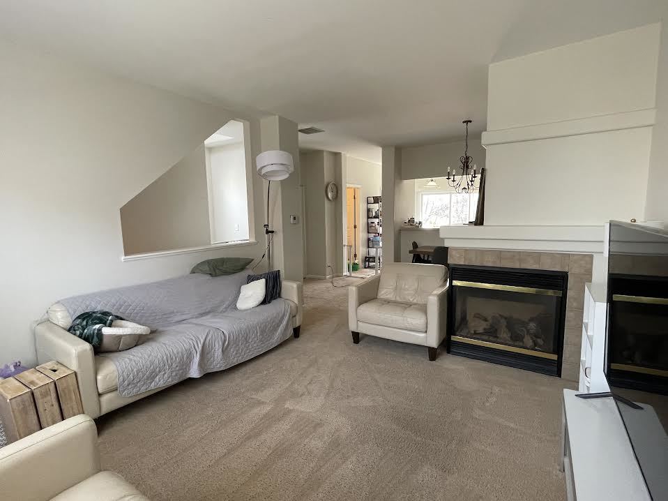 1040 N Claremont Drive, Palatine, IL 60074