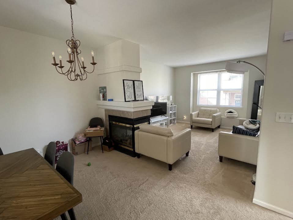 1040 N Claremont Drive, Palatine, IL 60074