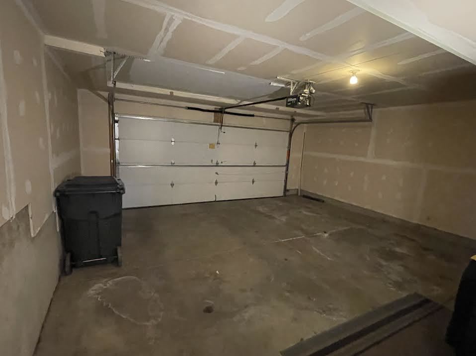 1040 N Claremont Drive, Palatine, IL 60074