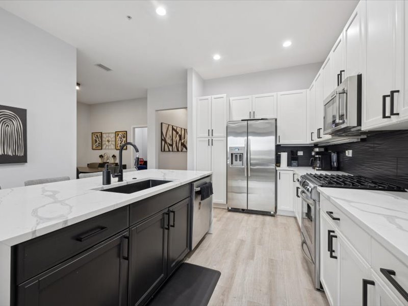 1000 Village Center Drive #405, Burr Ridge, IL 60527