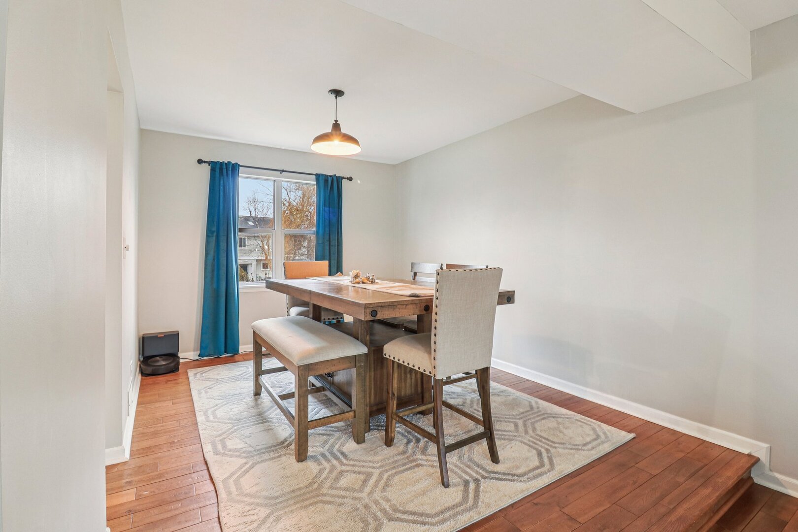 1653 Brighton Drive, Mundelein, IL 60060