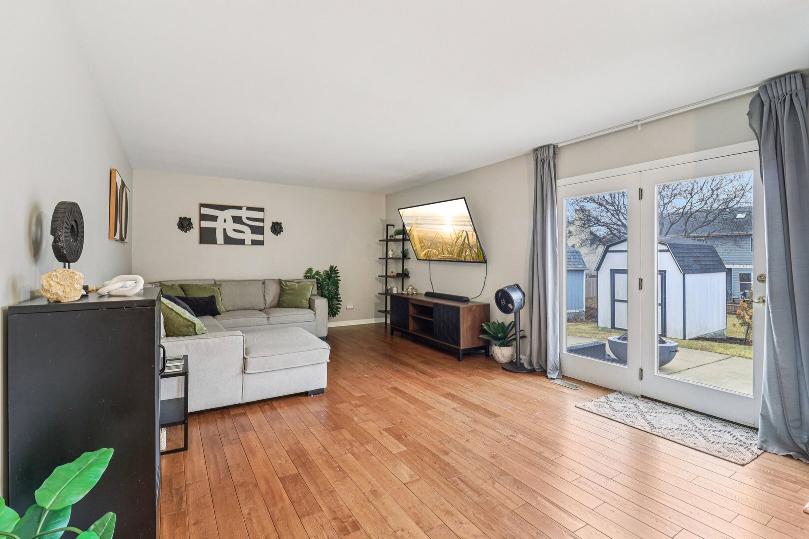 1653 Brighton Drive, Mundelein, IL 60060