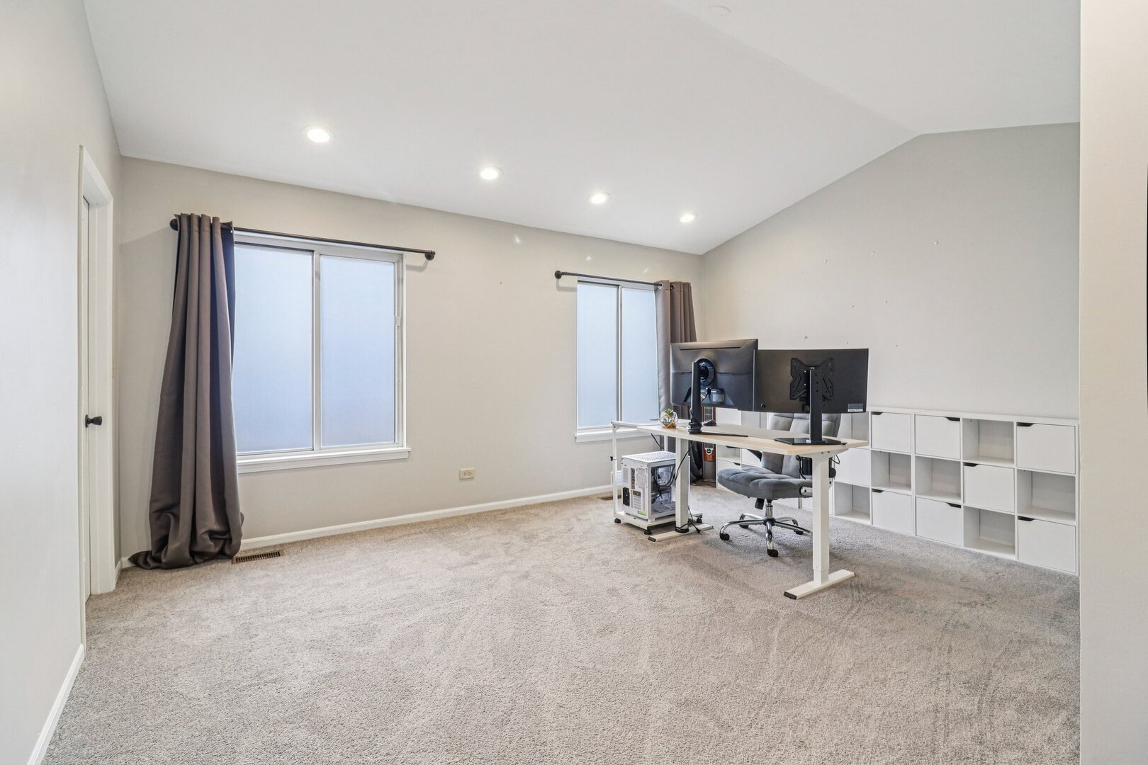 1653 Brighton Drive, Mundelein, IL 60060